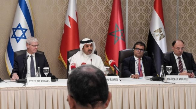 الدول العربية المطبِّعة أهم زبائن السلاح الإسرائيلي.. أنفقت 12.5 مليار دولار لشرائه عام 2022