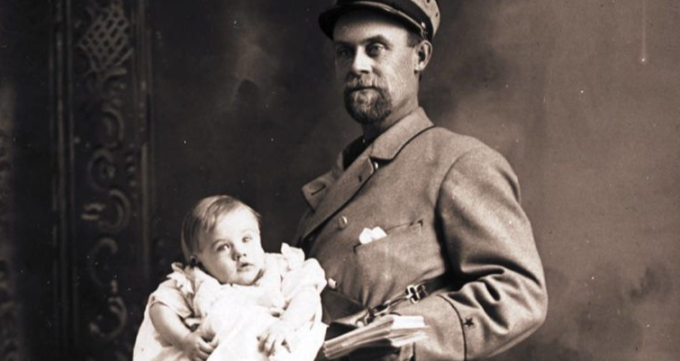 إرسال الأطفال عبر البريد