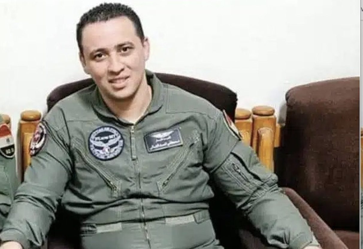 الجيش المصري يعلّق بعد اعتداء “بشع” داخل مستشفى.. ضابط وأسرته أجهضوا ممرضة وكسروا أرجل 5 أخريات