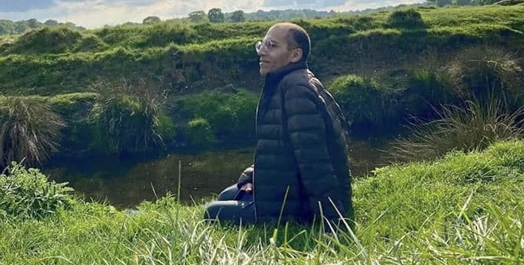 تشييع جثمان الصحفي المصري محمد أبو الغيط في لندن.. حزن ينتاب وسائل التواصل لرحيل الطبيب الشاب (صور)