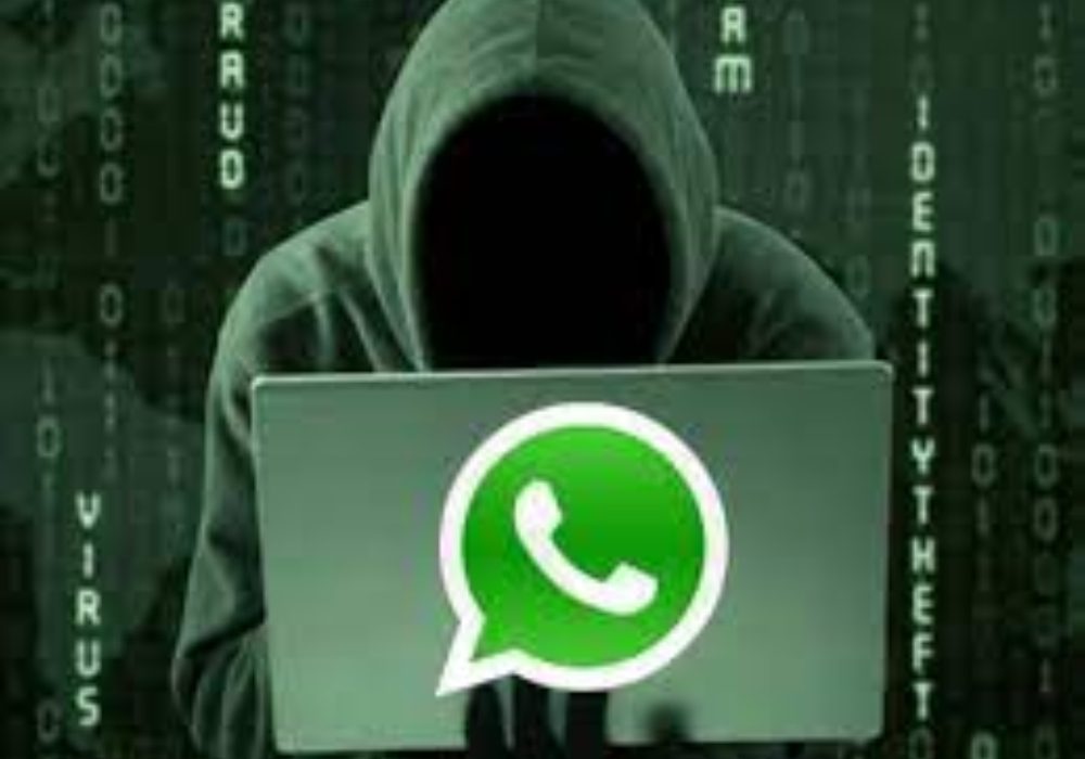 اختراق واتساب