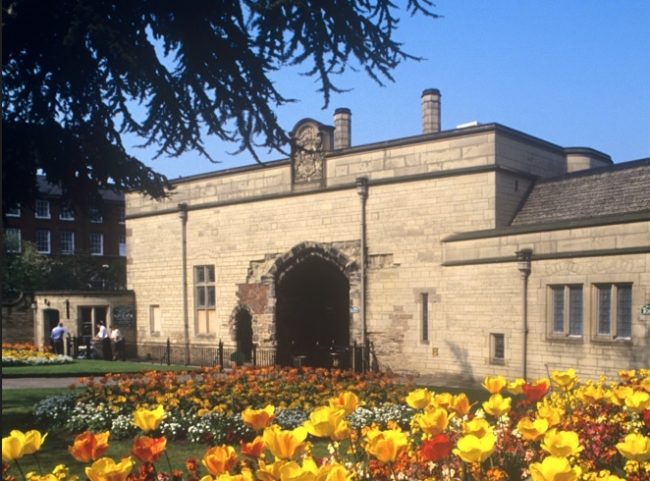 أزمة أسعار الطاقة تُهدد قلاع ومتاحف بريطانيا بالإغلاق.. بعضها لجأ لتسريح الموظفين وإيقاف التدفئة