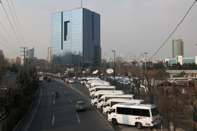 إيران وروسيا تربطان أنظمتهما المصرفية في ظل العقوبات.. خطوة لتعزيز المعاملات بعيداً عن الدولار