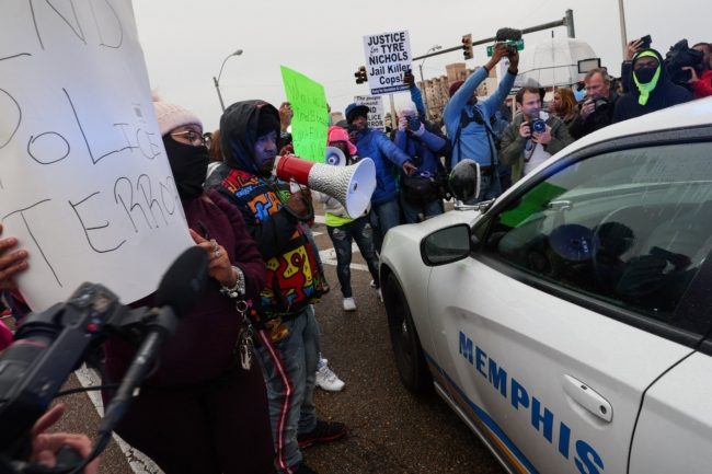 تفكيك وحدة خاصة للشرطة في تينسي بأمريكا.. أفرادها اتُّهموا بإنهاء حياة شاب أسود بحادثة أشعلت غضباً