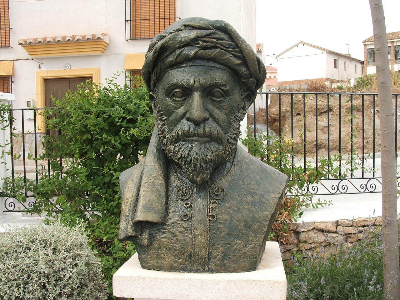مجسم لأبو الحسن الششتري| wikipedia
