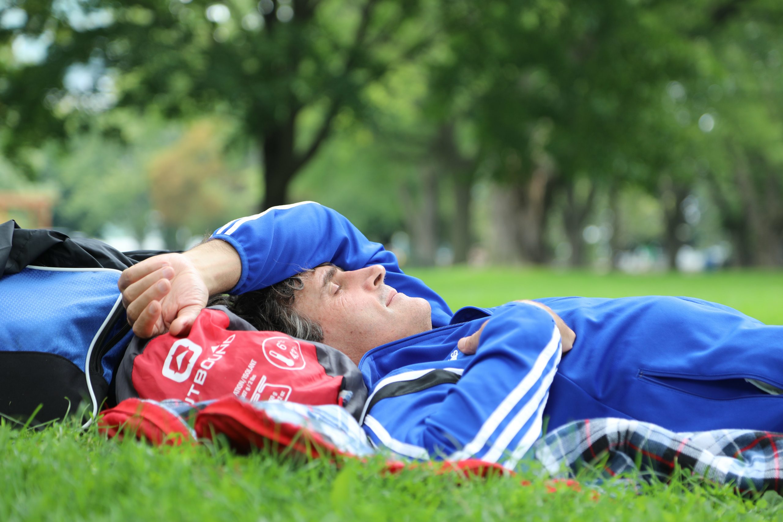 لاعب يتسول وينام في شوارع لندن - gettyimages