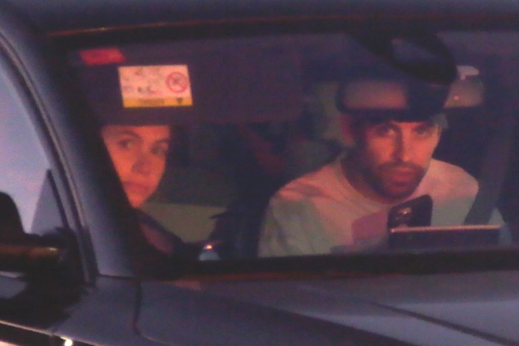 بيكيه ينشر أول صورة مع صديقته الجديدة - gettyimages