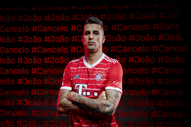 لغة الجسد من أسباب التخلي عنه!.. لماذا وافق غوارديولا على رحيل كانسيلو إلى بايرن ميونخ رغم أهميته؟