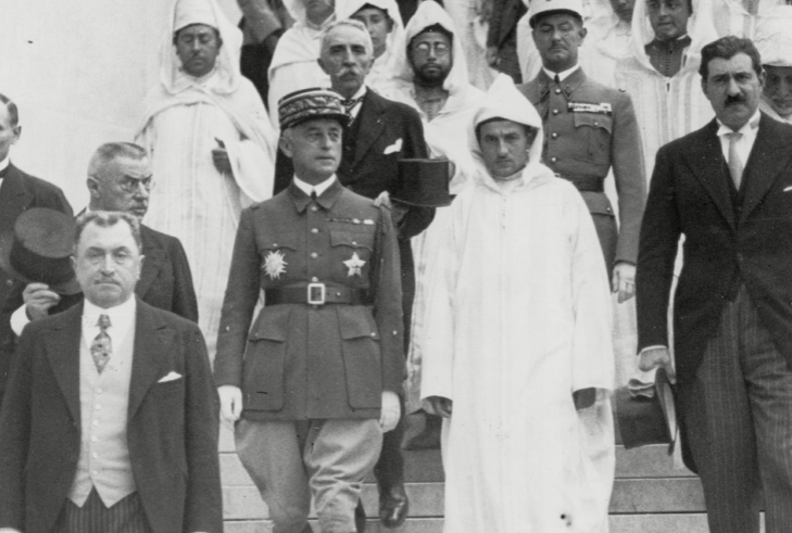 محمد الخامس إلى جابن الجنرال دوغولد/ التواصل الاجتماعي 