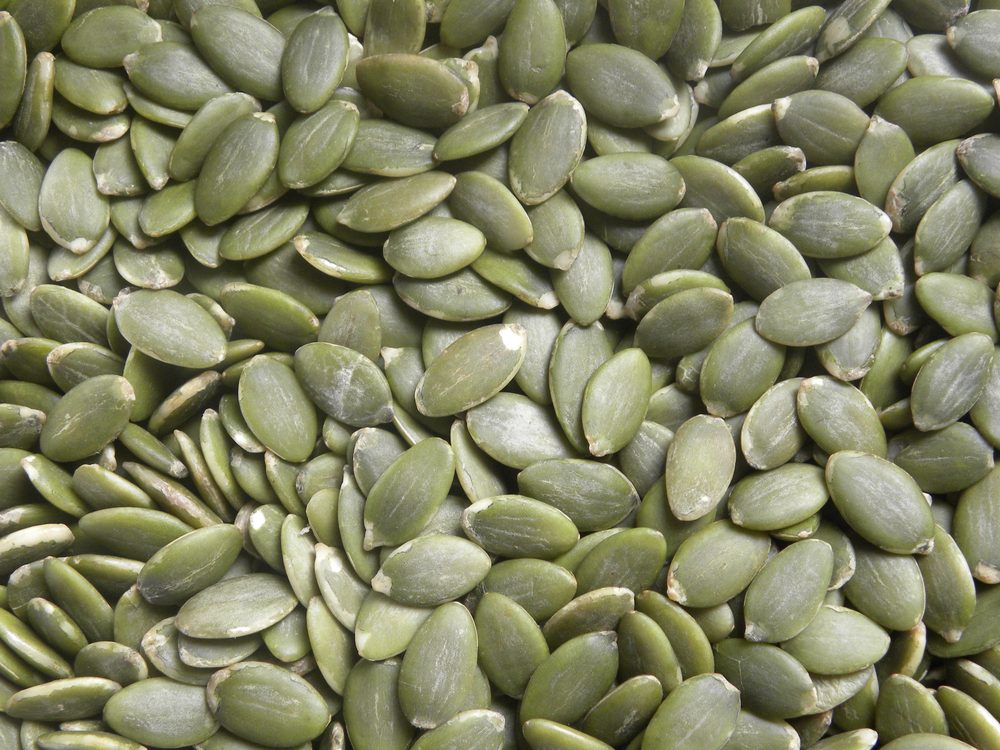 من الصحي تناول البذور ضمن نظام غذائي متوازن - ShutterStock