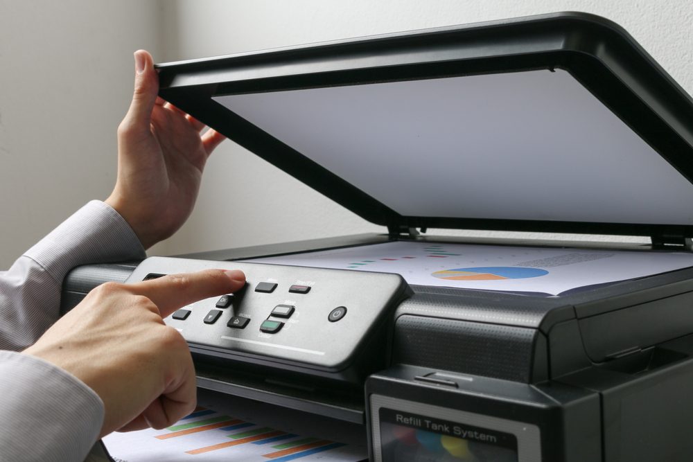 عادة ما يكون جهاز المسح الضوئي المتخصص باهظ الثمن - ShutterStock