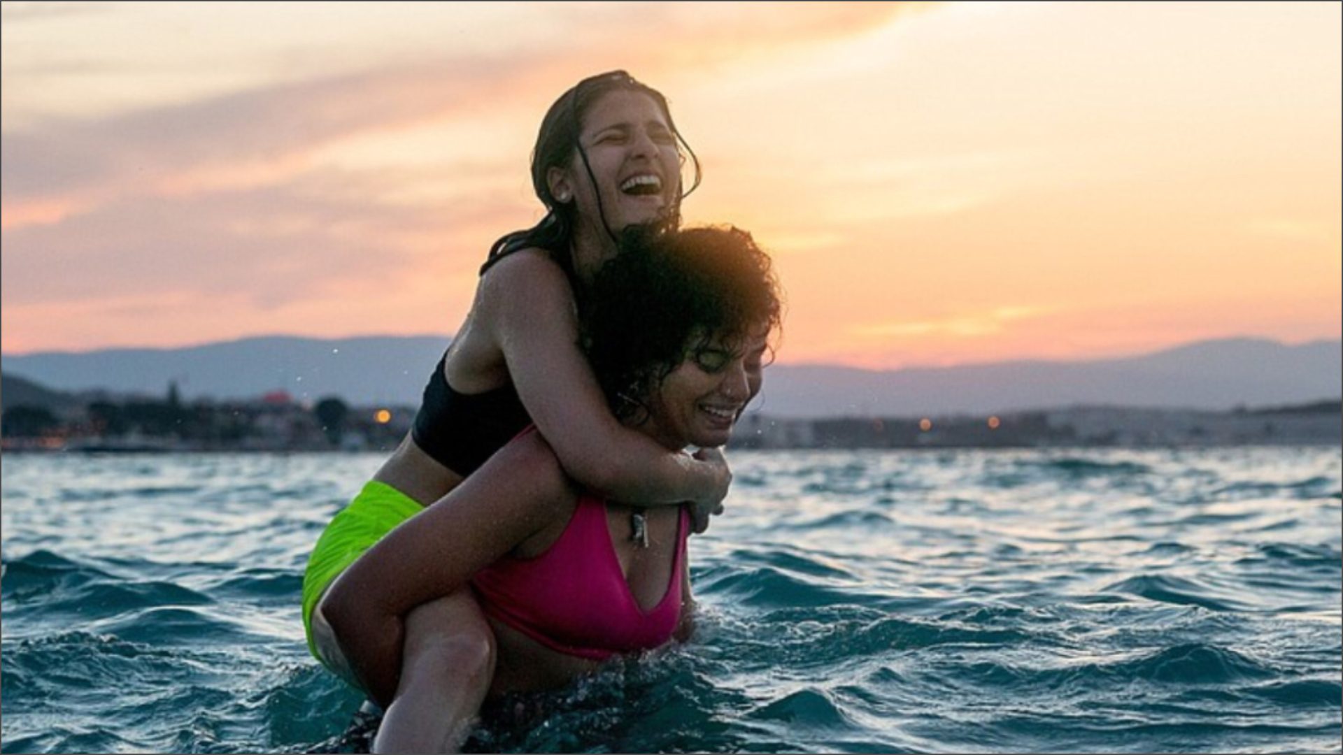 فيلم The Swimmers