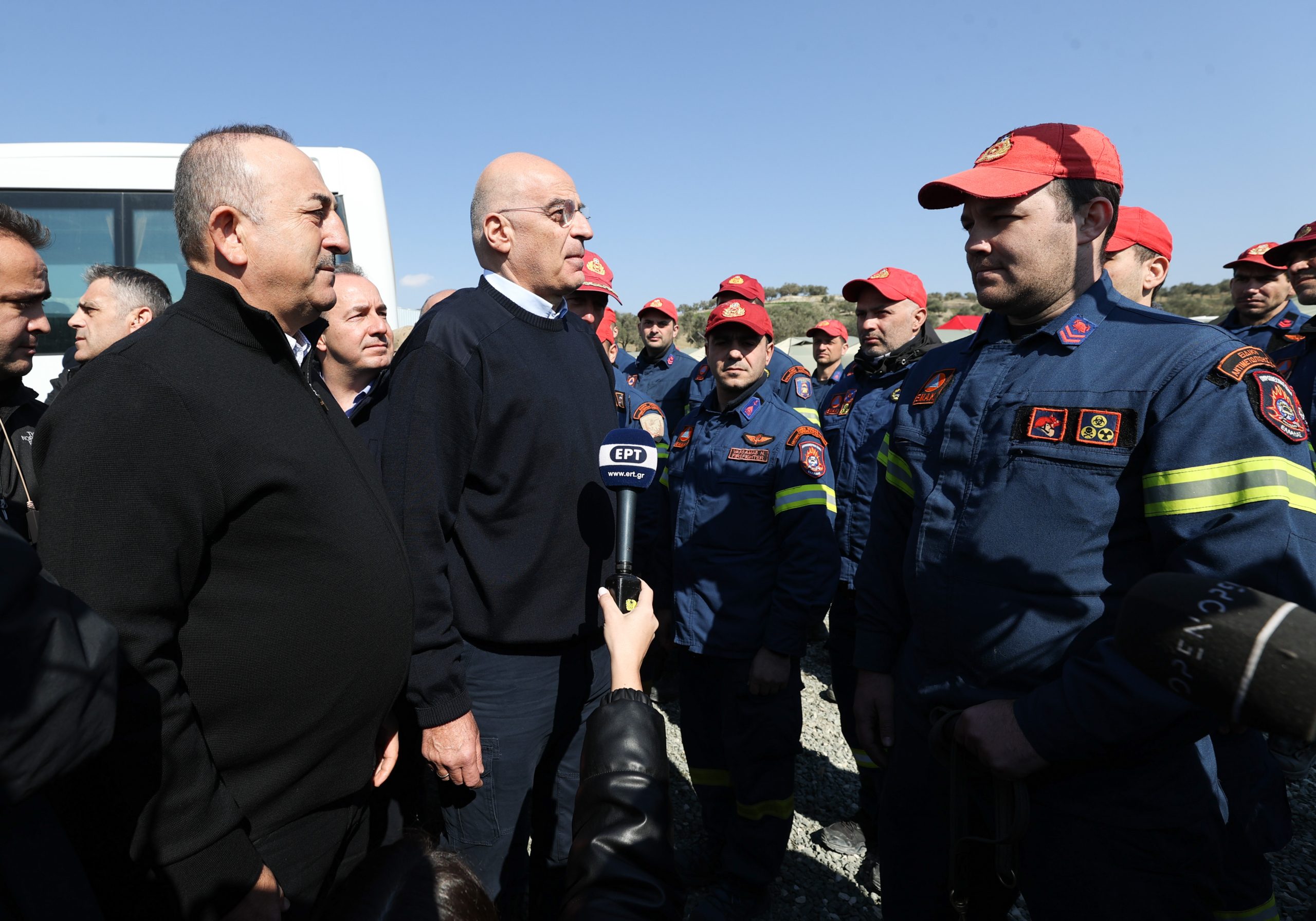 بعد التضامن اليوناني الأرميني مع تركيا بسبب الزلزال.. هل تتحسن علاقات أنقرة مع البلدين بشكل دائم؟