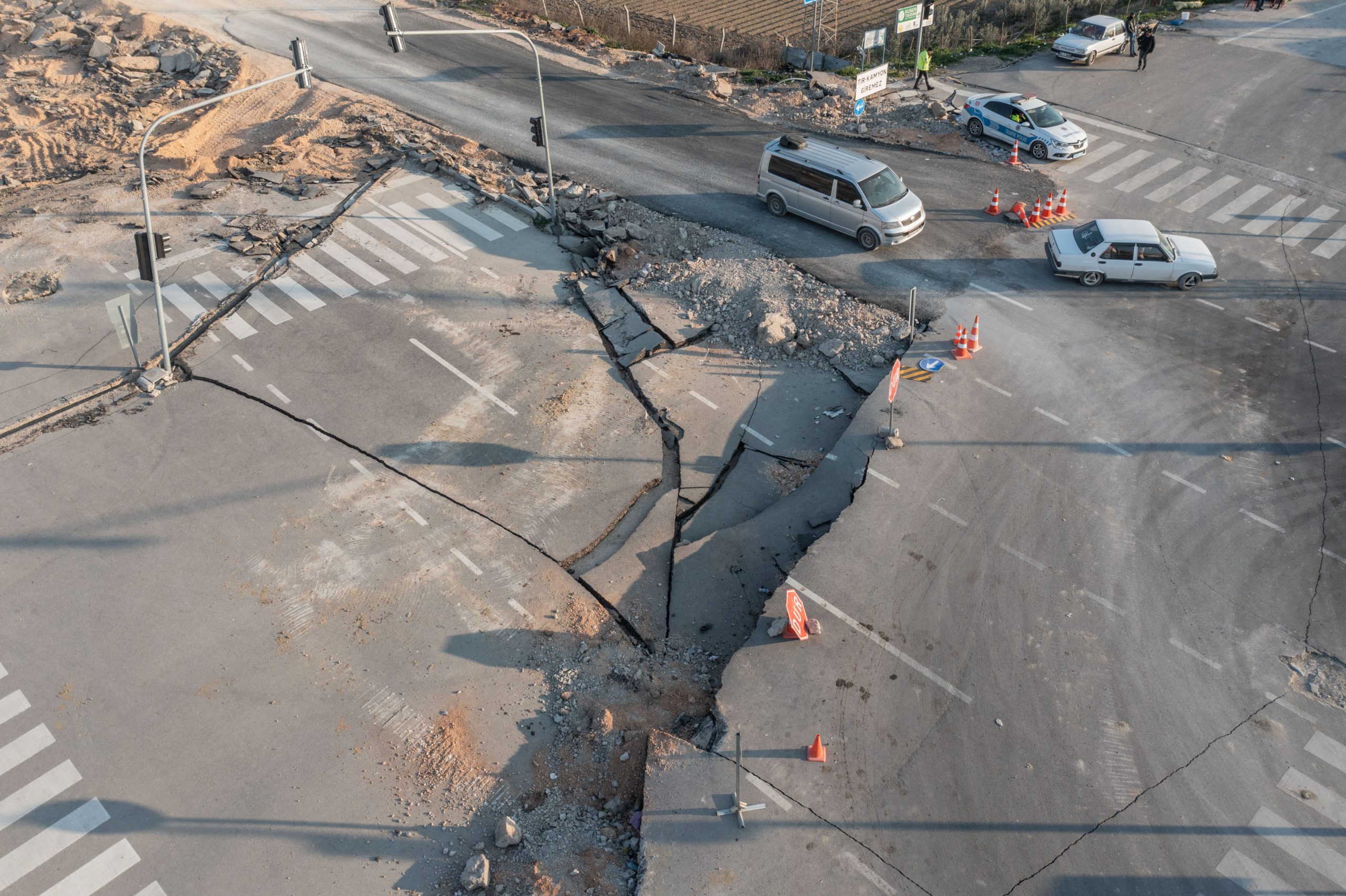 ريختر تجاوزه الزمن، والعلماء لا يحبذونه.. فكيف يصنف زلزال تركيا بمقاييس الزلازل الأحدث؟