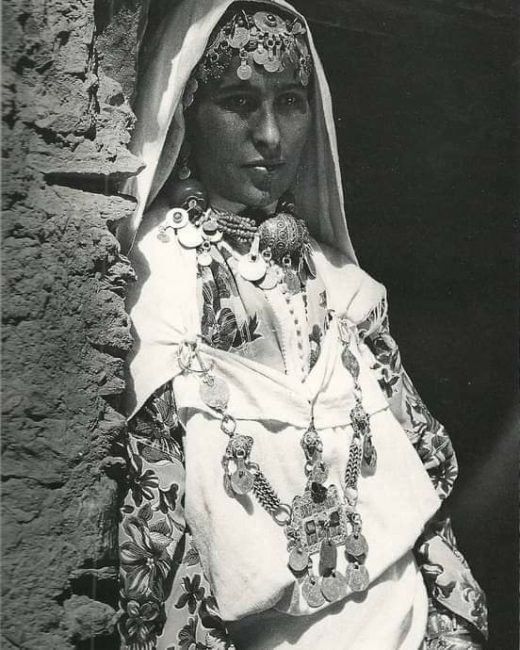 لكل واحدة منها دلالة خاصة.. تاريخ  الحلي الأمازيغية “تيزوزاف” في المغرب