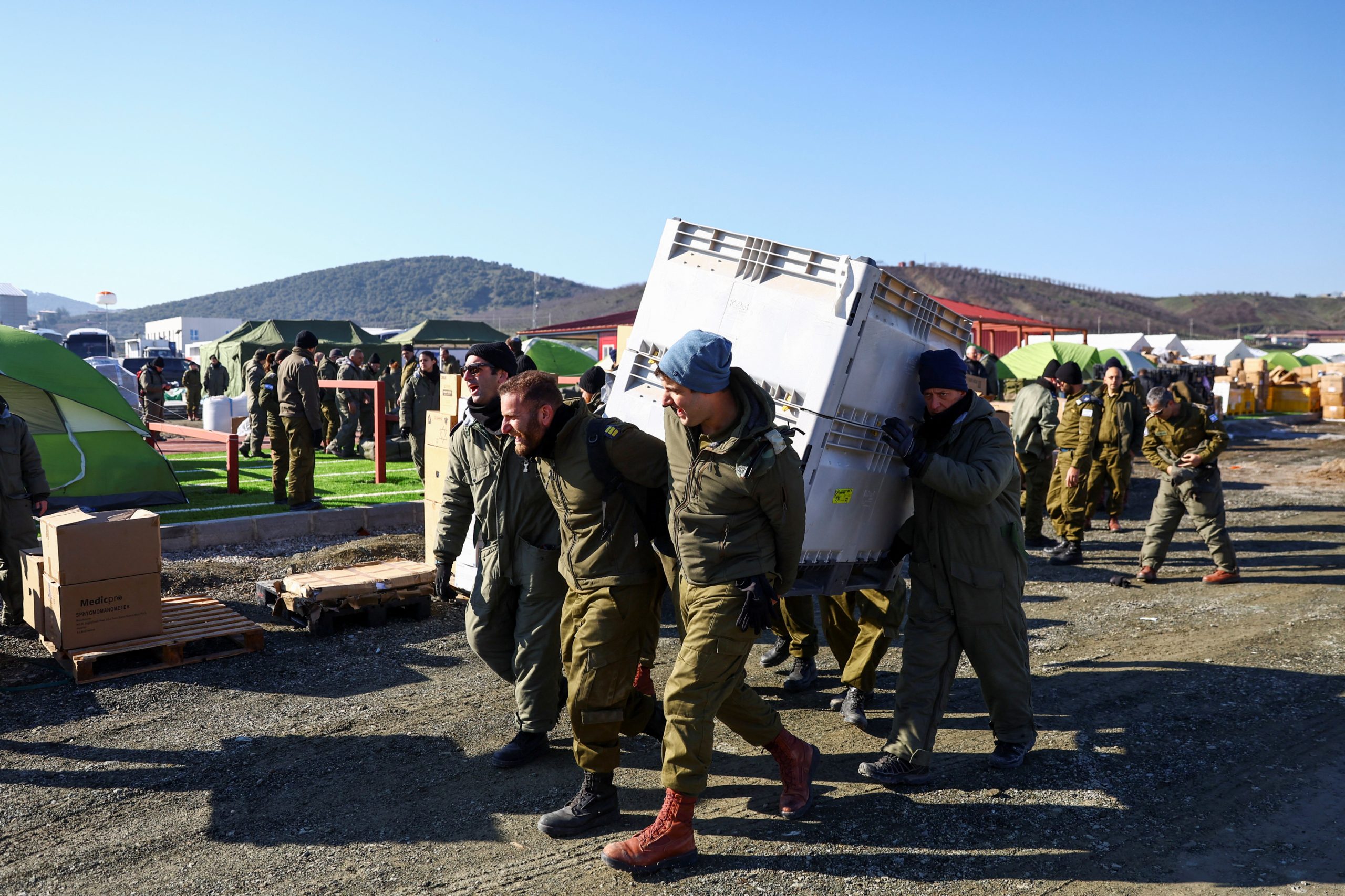 تركيا تفتح تحقيقاً في واقعة المخطوطات المسروقة من كنيس دُمر بالزلزال.. فهل نهبها بالفعل فريق الإنقاذ الإسرائيلي؟