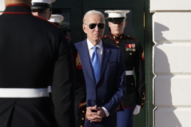 أجسام طائرة مجهولة تحلق في سماء أمريكا تستنفر السلطات.. واشنطن تشكل فريقاً للتحقيق فيها