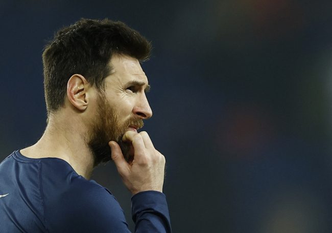 يقع خارج أوروبا.. أغويرو يكشف هوية النادي الذي يحلم ميسي باللعب في صفوفه