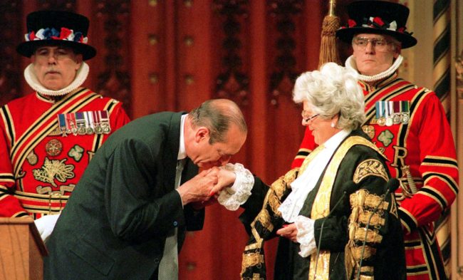 وفاة أول امرأة ترأست مجلس العموم البريطاني عن عمر ناهز 93 عاماً.. حظيت بإشادة كبار المسؤولين