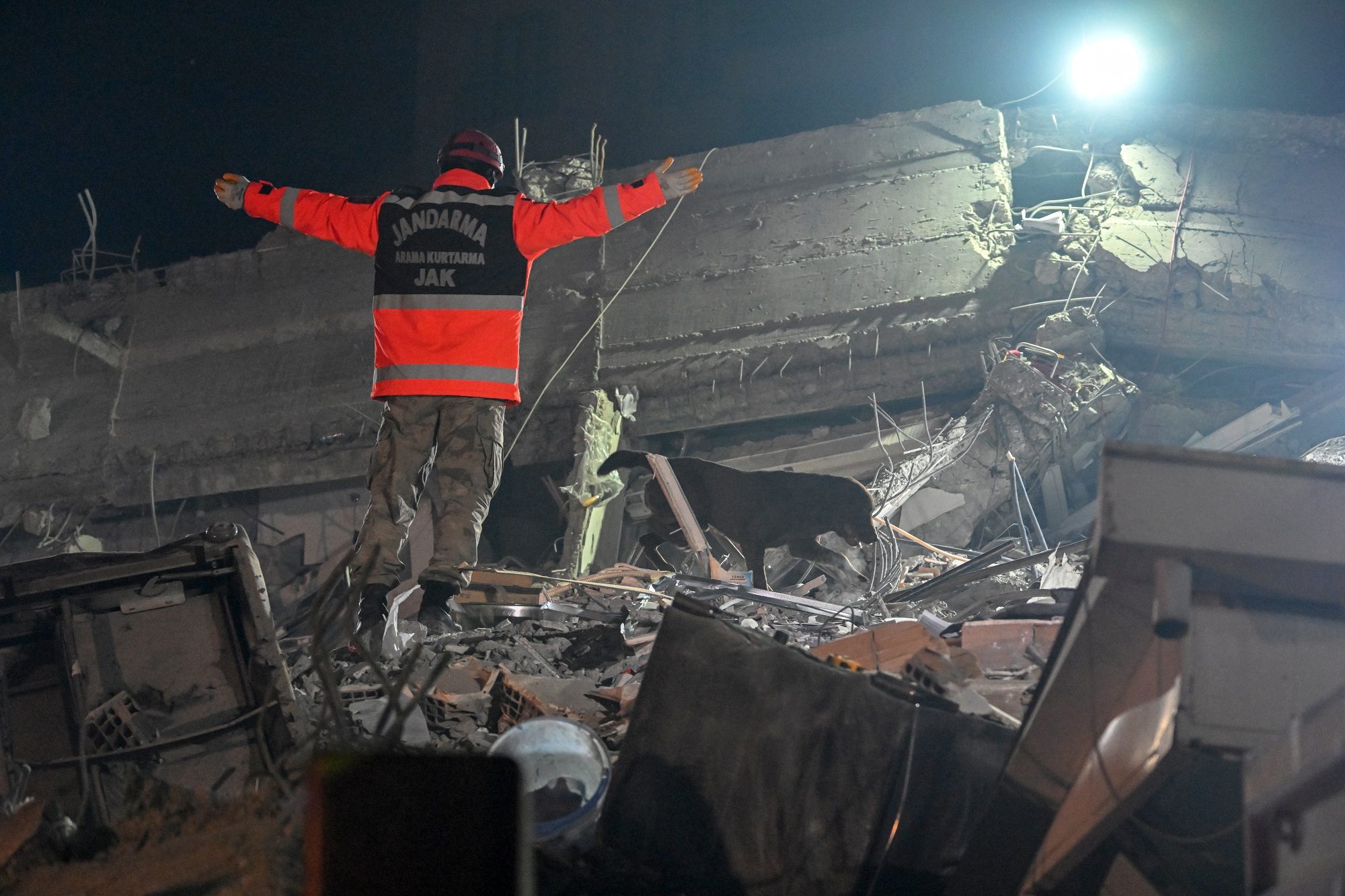 زلزال تركيا سوريا صلاة الغائب