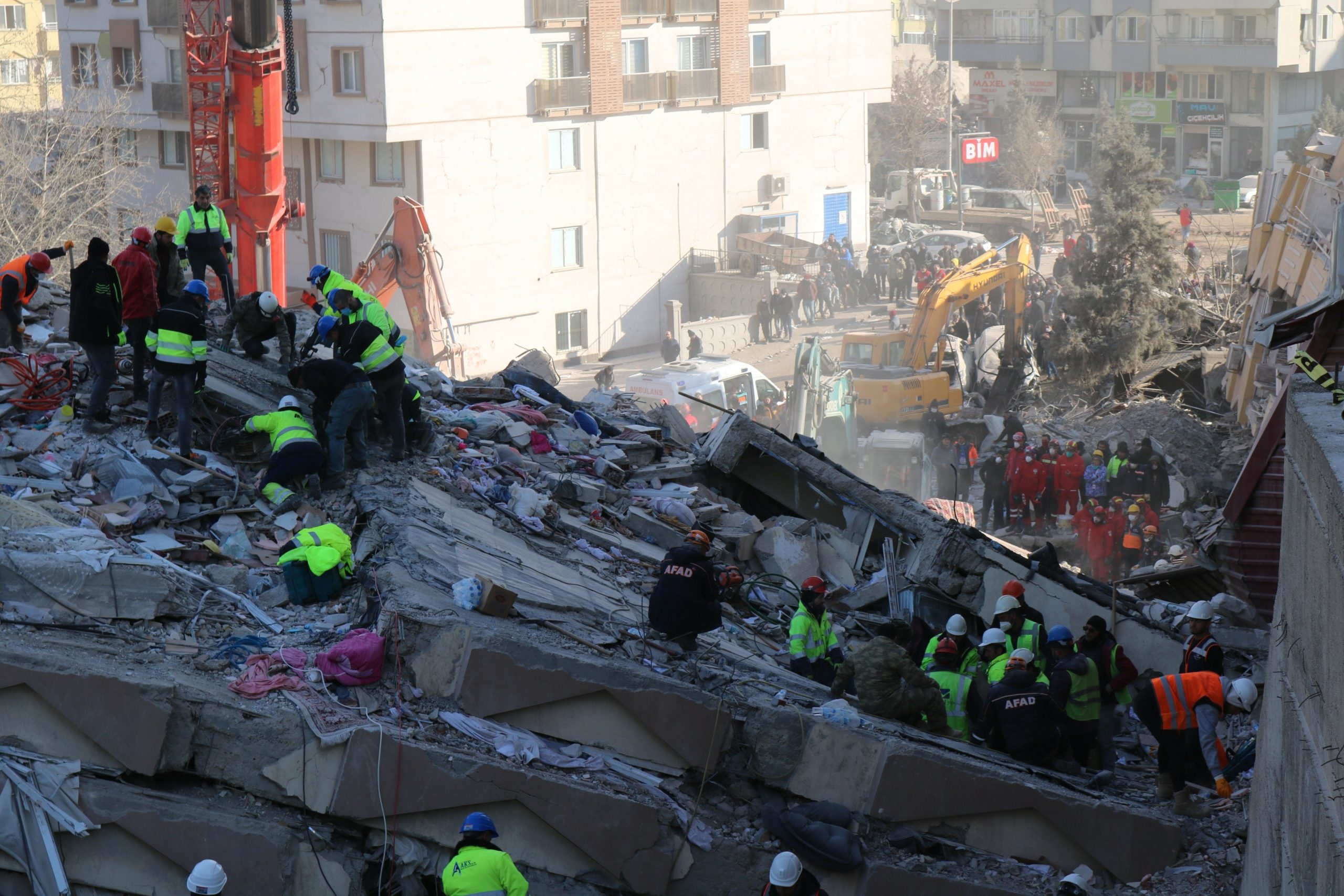 توقف عمليات الإنقاذ أردوغان مولودة زلزال