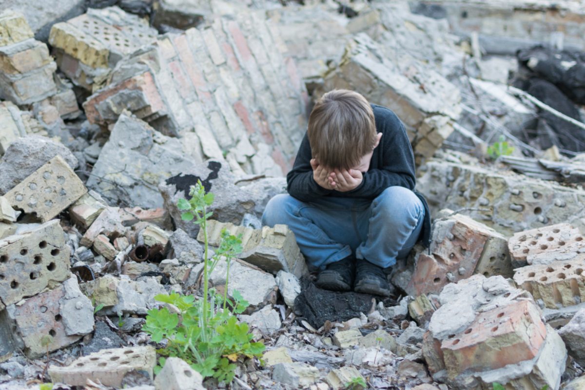 كيف نتحدث مع الأطفال عن الموت والزلازل