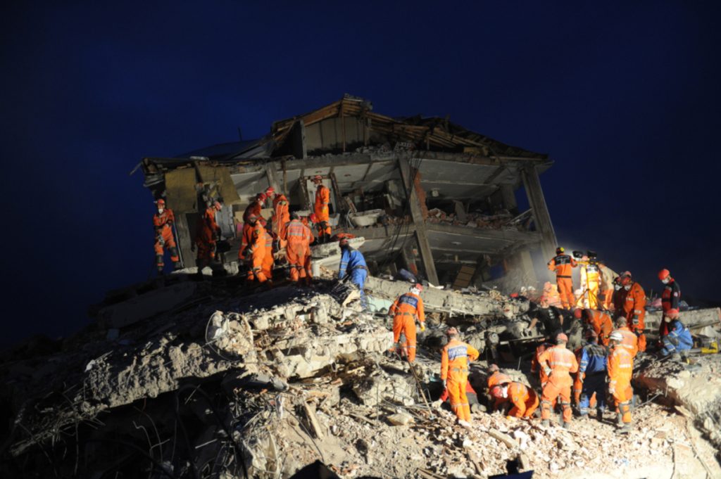 الكوارث والمصائب الدنيوية