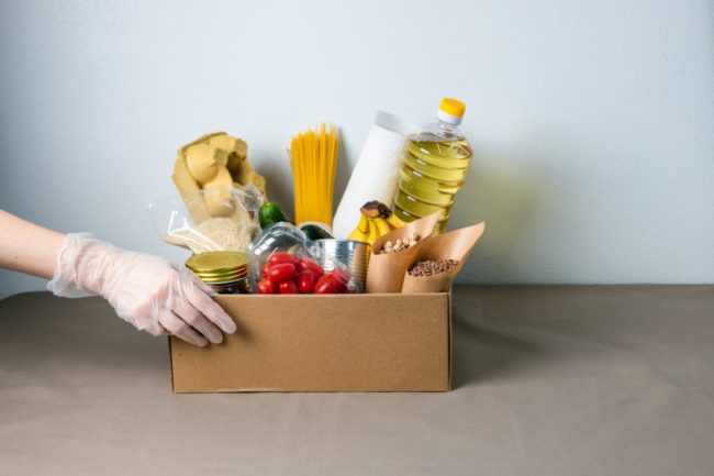 غير مناسبة لكل الفقراء والمحتاجين.. هل حان الوقت لإيجاد بديل لكرتونة رمضان؟