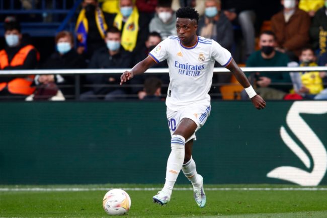 يرد على الإهانات بالرقصات.. عن المظلوم فينيسيوس الذي لن يفوز أبداً بالكرة الذهبية