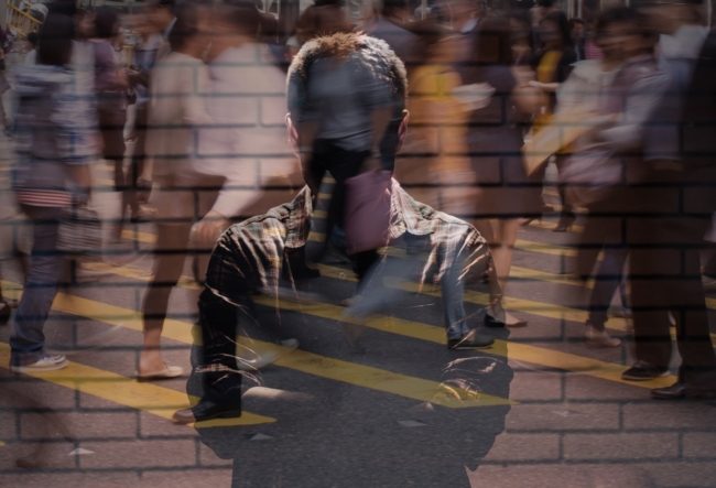 “فوبيا الثقة” في الآخرين..  أسباب رهاب “البيستاثروفوبيا” وطرق علاجه