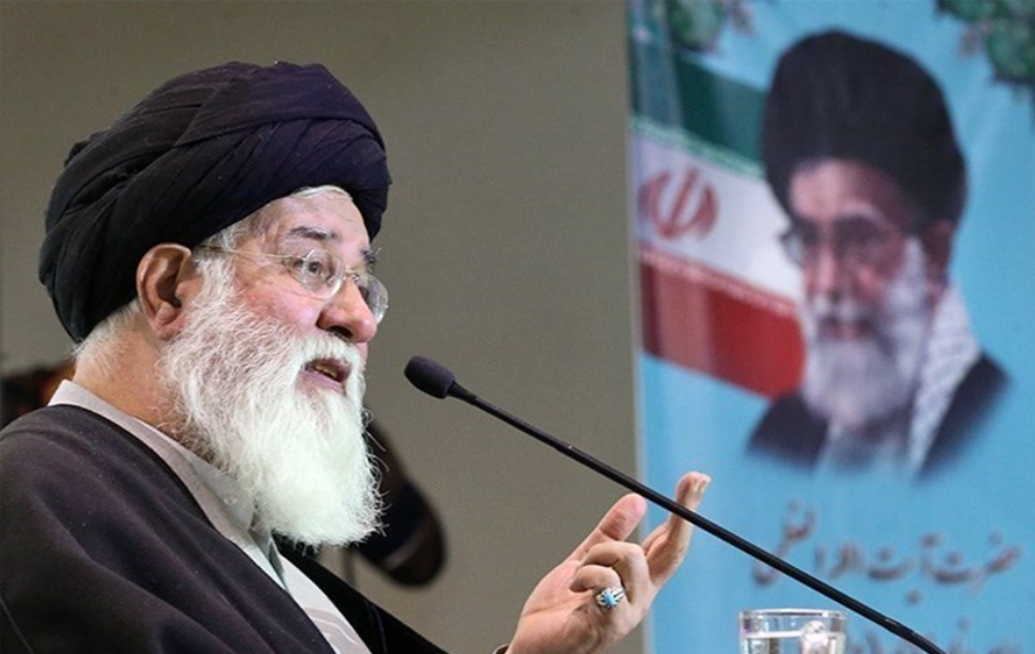 مصادر لـ”عربي بوست”: خامنئي يفكر بإقالة والد زوجة الرئيس الإيراني.. خطَبه حرّضت على غير المحجبات