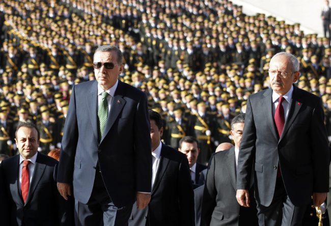 3 منافسين أمام أردوغان.. الهيئة العليا للانتخابات التركية تعلن قائمة المرشحين النهائية للرئاسة