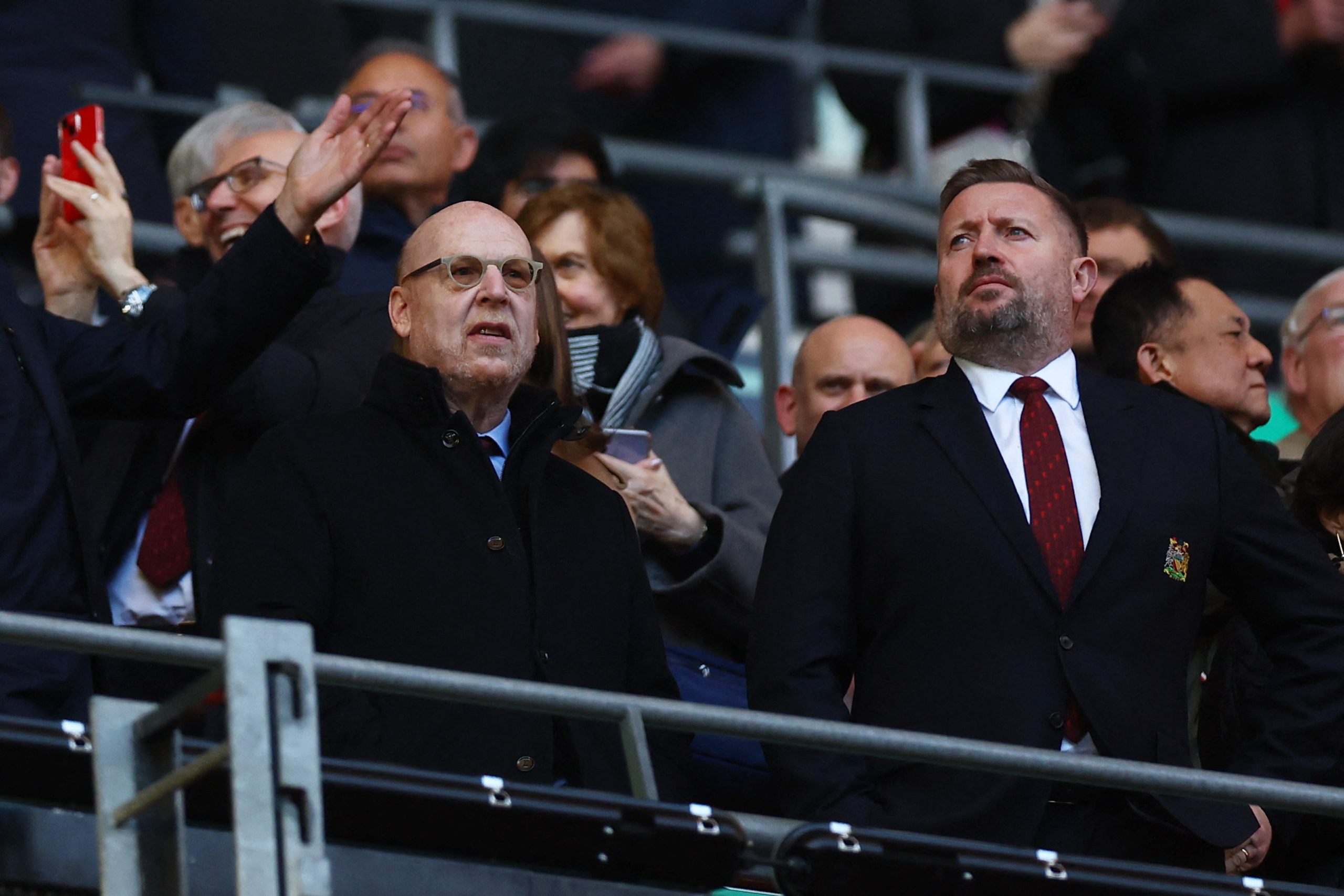 أفرام غلايزر أحد ملاك نادي مانشستر يونايتد - رويترز