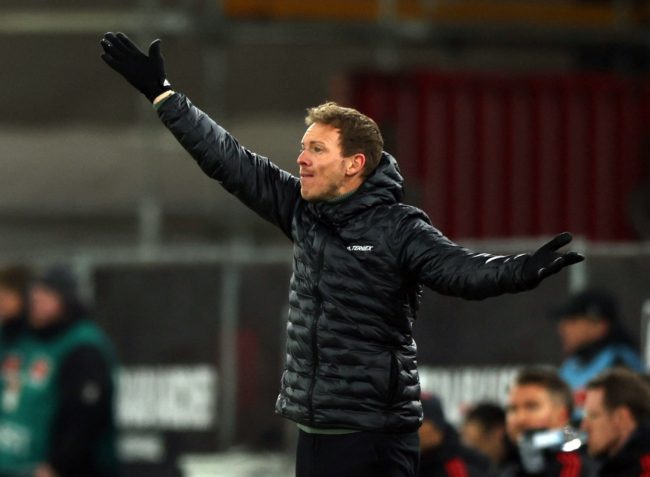 لاعبان يدعمان المدرب السابق والنادي يرد.. هل تسببت إقالة ناغلسمان بأزمة في بايرن ميونيخ؟