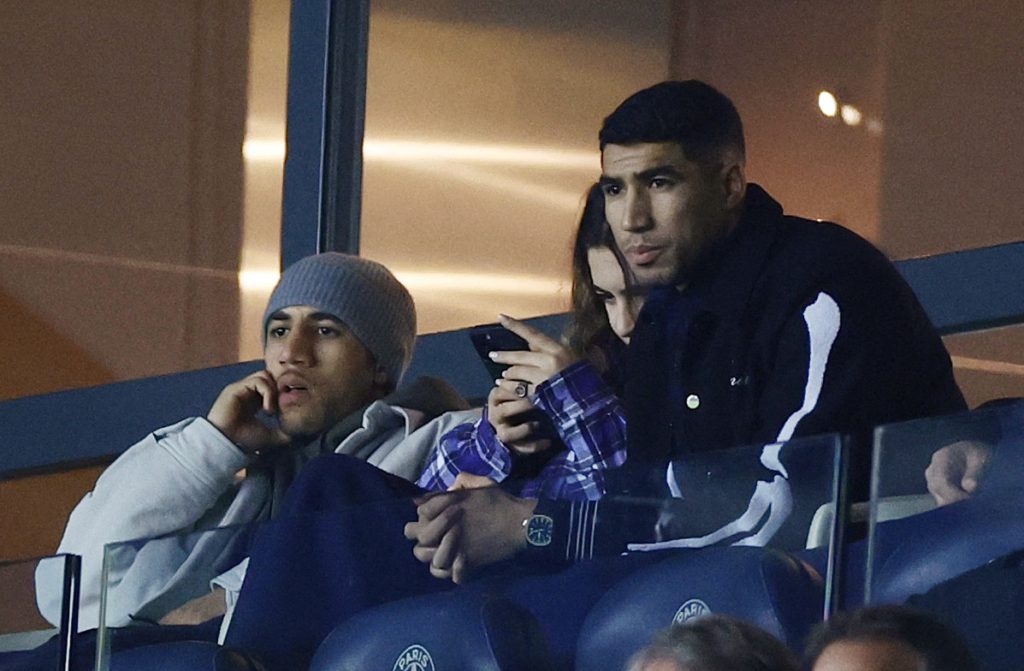 زوجة أشرف حكيمي تخرج عن صمتها بعد اتهامه بالاغتصاب (رويترز)