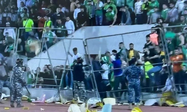 كيف تحول عُرس الكرة اللبنانية إلى كارثة على أنغام هتافات طائفية وسياسية؟