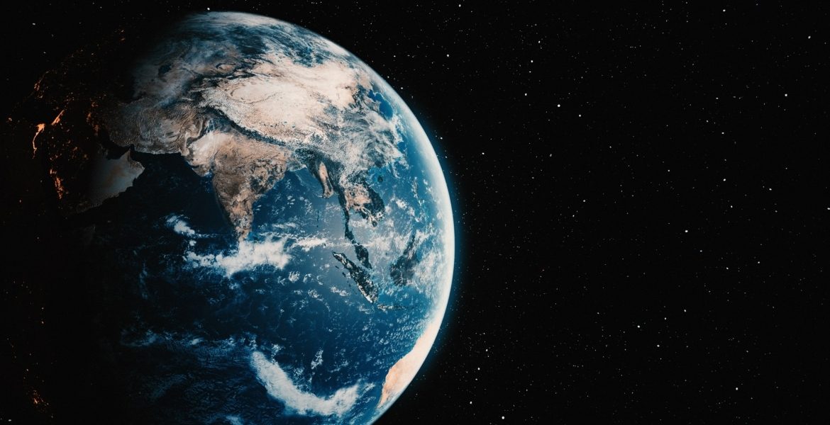 الأرض ثقب الشمس