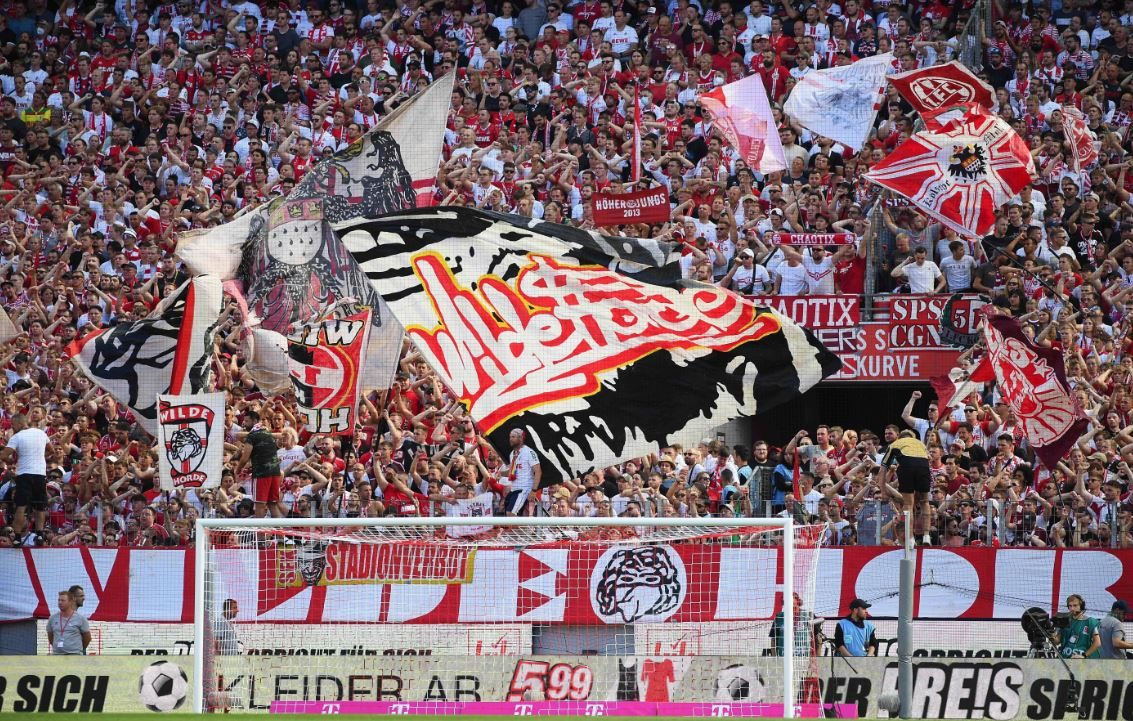 “كرة القدم للجميع”.. في سابقة من نوعها، نادٍ ألماني يوفر تذاكر المباريات مجاناً لمشجعيه