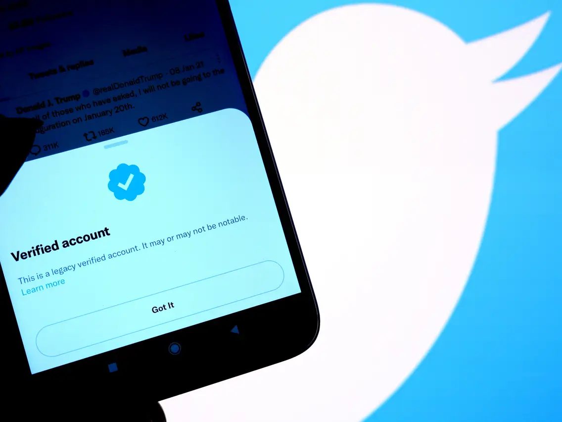 العلامة الزرقاء تويتر