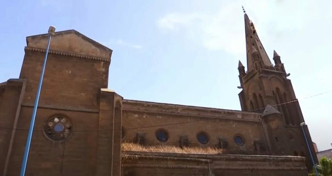 كان كنيسة بناها الاستعمار الفرنسي وتحوّلت على يد مقاوم مغربي.. “مسجد القدس” في الدار البيضاء