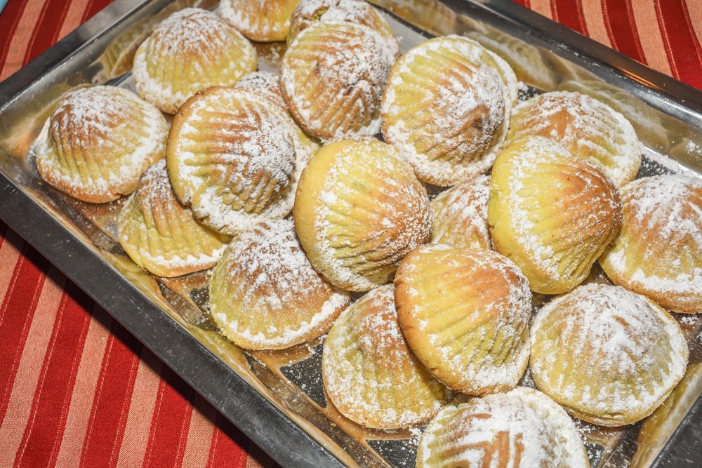 Shutter Stock/ طريقة عمل المعمول بالجوز