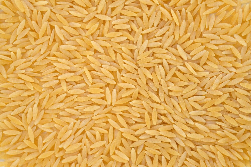 يتمتع لسان العصفور بقوام متماسك من النشويات في حبات بحجم الأرز - ShutterStock