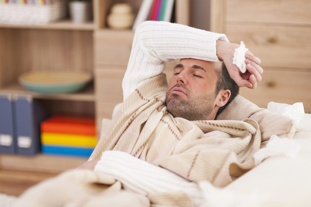 لا تخلو أيام الصيام من مخاطر التقاط العدوى بالبرد والإنفلونزا - Shutterstock