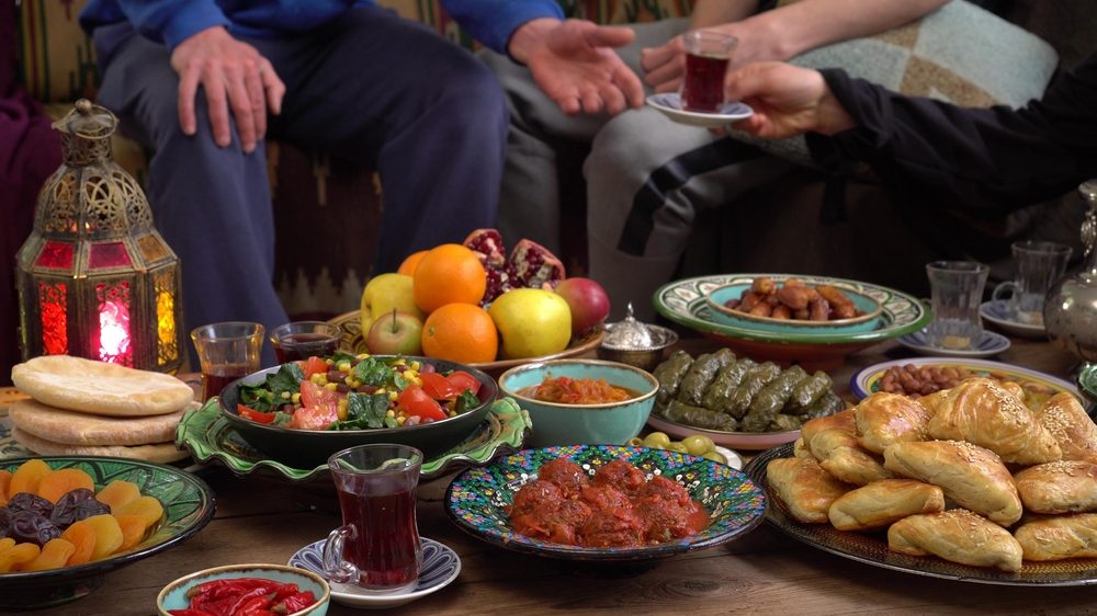 من الضروري تنسيق وترتيب وجبات العيد بشكل مسبق لضمان تنظيم الوقت - Shutterstock