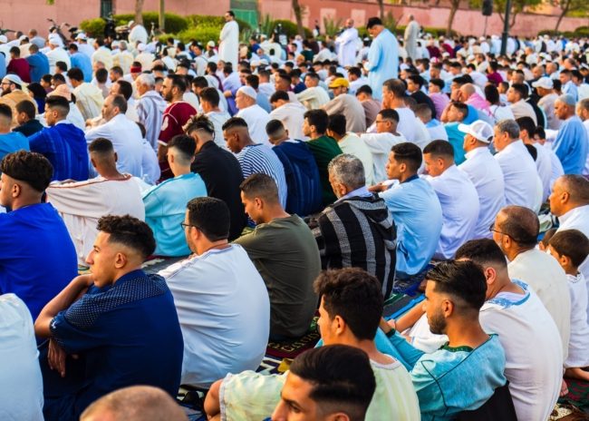 المغرب وسلطنة عمان وأجزاء من ليبيا تشهد اليوم أول أيام عيد الفطر