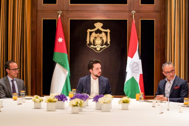 ما هو علم “ولي العهد الأردني”؟ تعرف على دلالاته وشروطه التي حددها الديوان الملكي بالتزامن مع زفافه