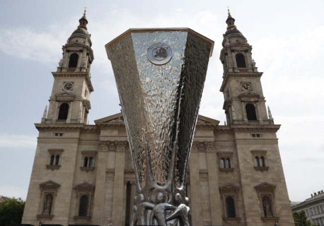 موعد نهائي الدوري الأوروبي 2023 بين إشبيلية وروما والقنوات الناقلة.. إليك تاريخ البطولة وسجل المتوَّجين