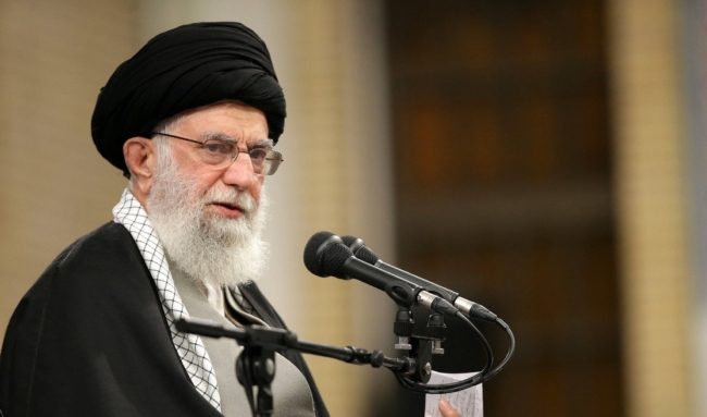 مصادر: خامنئي يمنح إذناً بـ”تجهيز الجولان” للرد على الغزو البري لغزة، وضباط حرس ثوري يصلون بغداد