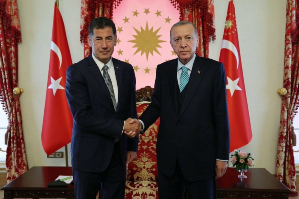 سنان أوغان