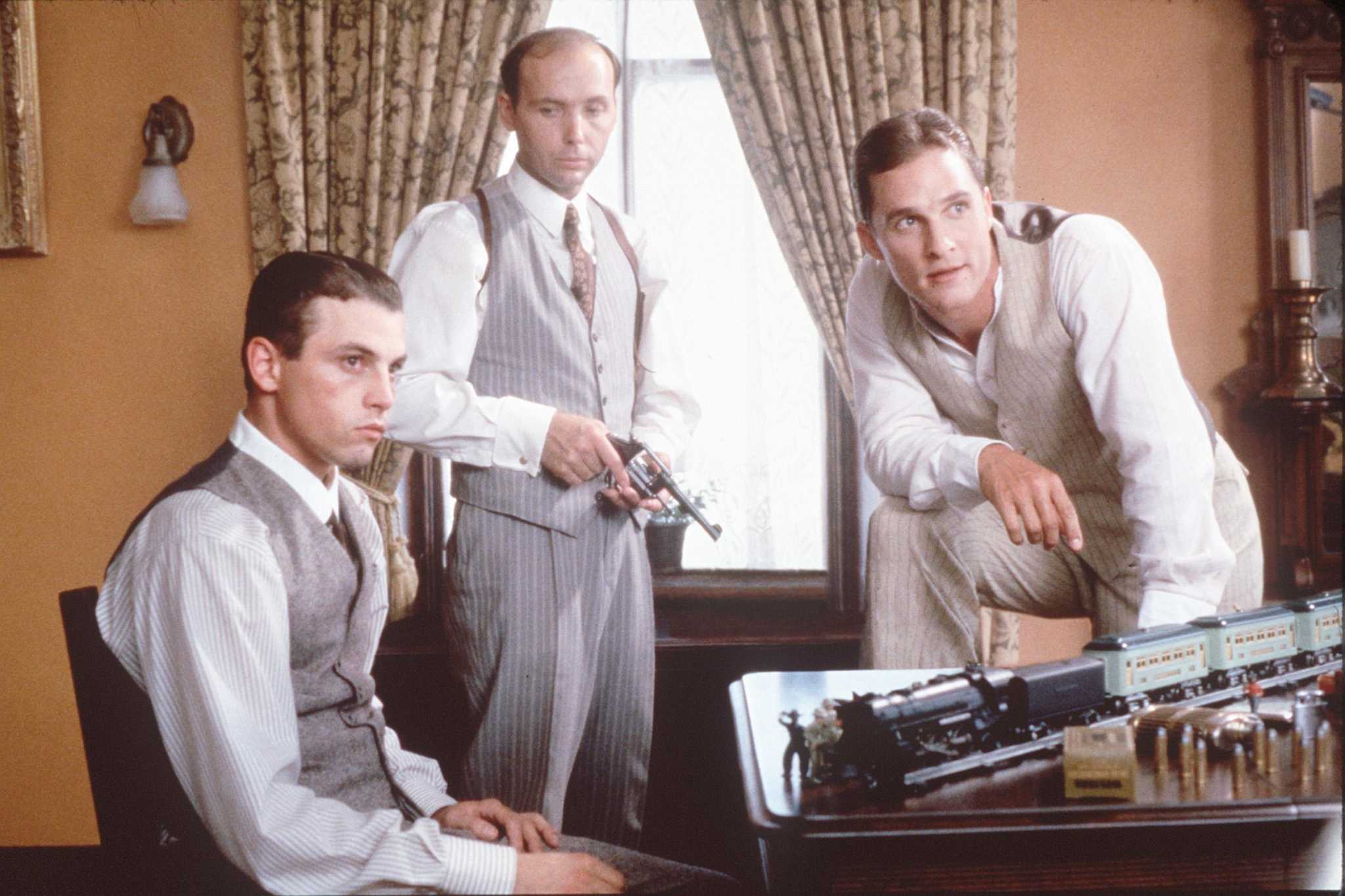 اعتبروا السرقة “مهنة”مثل الطب ولم يسرقوا الفقراء.. “الإخوة نيوتن”، اللصوص الأكثر نجاحًا في التاريخ